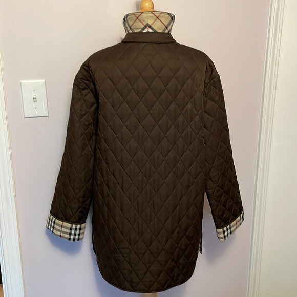 Burberry Quilted Coat 🏴󠁧󠁢󠁳󠁣󠁴󠁿 - Picture 5 of 11